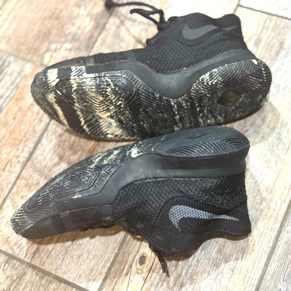 Nike Kyrie 3. - Black Marble​ - Picture 13 of 15